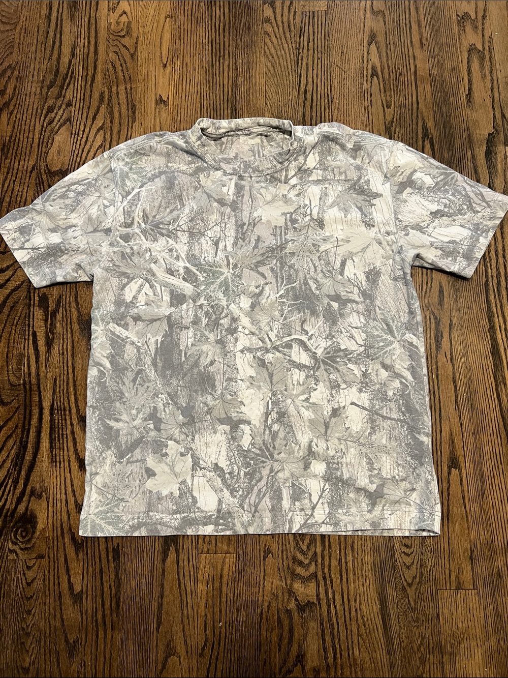 Hollister Men's Gray Camouflage-Print Short Sleeve Tee